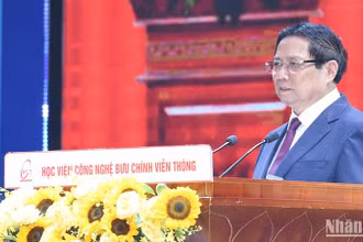 Thủ tướng Phạm Minh Chính phát biểu ý kiến tại lễ phát động phong trào. (Ảnh: TRẦN HẢI).