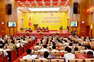 Quang cảnh phiên khai mạc kỳ họp thứ 4 Hội đồng nhân dân tỉnh Phú Thọ khóa XIX. (Ảnh: Duy Linh)