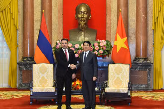 Chủ tịch nước Lương Cường tiếp Chủ tịch Quốc hội Cộng hòa Armenia Alen Simonyan.