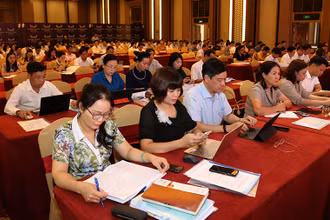 Các đại biểu tham dự Hội thảo.