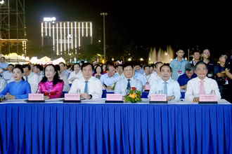 Các đại biểu tham dự Chương trình.