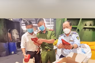 Bản tin thời sự sáng 15/5/2025: Thủ tướng chỉ đạo mở đợt cao điểm truy quét buôn lậu, hàng giả, vi phạm sở hữu trí tuệ từ 15/5 đến 15/6