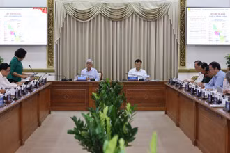 Quang cảnh cuộc họp.
