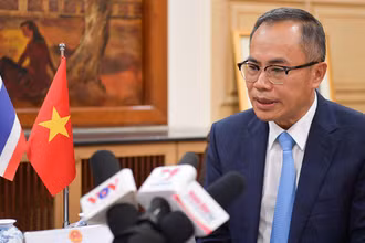 Đại sứ Việt Nam tại Vương quốc Thái Lan Phan Chí Thành.