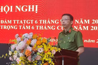 Thiếu tướng Nguyễn Hồng Ky, Phó Giám đốc Công an thành phố Hà Nội phát biểu tại hội nghị.