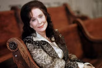 Bà Loretta Lynn qua đời ở tuổi 90. (Nguồn: AP/TTXVN)