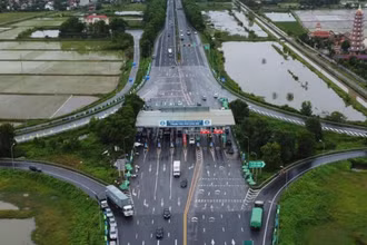 Trạm thu phí Cao Bồ trên tuyến cao tốc Cầu Giẽ-Ninh Bình.