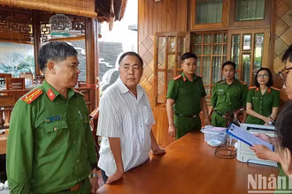 Khám xét nơi ở của ông Đỗ Duy Vinh.