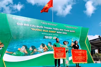 Khai mạc giải bơi cứu đuối “Đường đua xanh”.