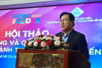 Ông Nguyễn Tuấn, Phó Giám đốc Trung tâm Xúc tiến thương mại và đầu tư Thành phố Hồ Chí Minh phát biểu tại hội thảo.