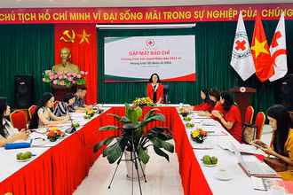 Toàn cảnh cuộc họp báo.
