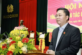 Chủ tịch Ủy ban nhân dân tỉnh Lê Trí Thanh cho biết, Quảng Nam dành gần 23 tỷ đồng hỗ trợ người nghỉ hưu trước tuổi, thôi việc.