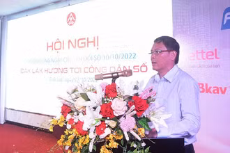 Phó Chủ tịch Thường trực UBND tỉnh Đắk Lắk Nguyễn Tuấn Hà phát biểu tại hội nghị.