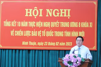 Đồng chí Nguyễn Trọng Nghĩa, Bí thư Trung ương Đảng, Trưởng Ban Tuyên giáo Trung ương phát biểu ý kiến chỉ đạo tại Hội nghị.
