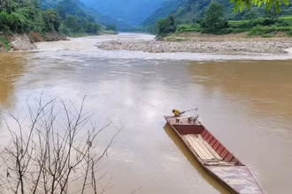 Nơi xảy ra vụ lật chiếc thuyền chở 5 người ở thôn Cốc Rế, xã Bản Mế, huyện Si Ma Cai (Lào Cai).