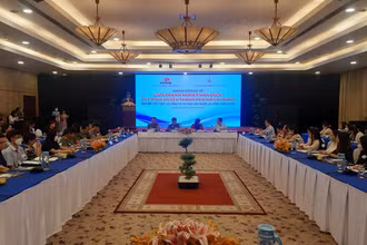 Quang cảnh chương trình gặp gỡ giữa KOCHAM và chính quyền Thành phố Hồ Chí Minh. 