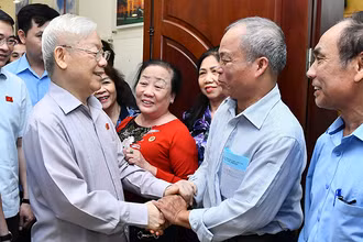 Tổng Bí thư Nguyễn Phú Trọng và cử tri Hà Nội.