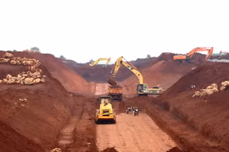 Thi công tại một dự án trọng điểm quốc gia trên địa bàn tỉnh Đồng Nai.