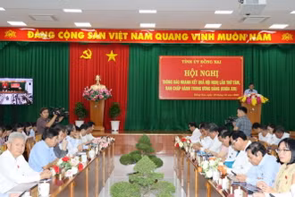 Quang cảnh hội nghị thông báo nhanh kết quả Hội nghị Trung ương 8.