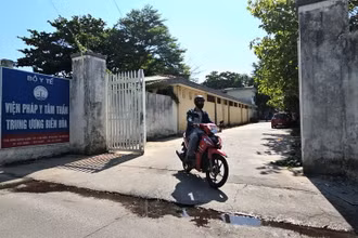Đến chiều 16/6 đã có 13 lãnh đạo, bác sĩ Viện Pháp y tâm thần Trung ương Biên Hòa bị C02 triệu tập và bắt giữ.