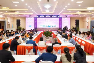 Toàn cảnh hội nghị.
