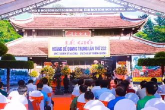 Quang cảnh buổi lễ. Ảnh Nguyễn Duy