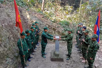 Hai bên kiểm tra hệ thống cột mốc quốc giới.