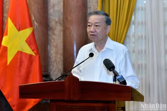 Tổng Bí thư, Chủ tịch nước Tô Lâm phát biểu tại buổi gặp mặt cán bộ từng phục vụ, bảo vệ Bác Hồ tại Phủ Chủ tịch.