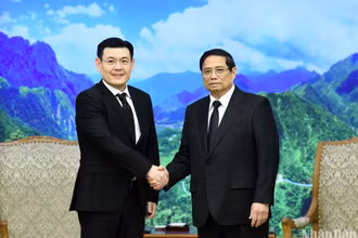 Thủ tướng Phạm Minh Chính đón Bộ trưởng Văn phòng Thủ tướng, Đặc phái viên của Thủ tướng Thái Lan Jakkapong Sangmanee. 
