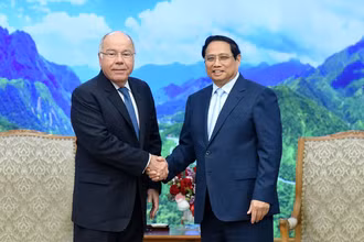 Thủ tướng Phạm Minh Chính tiếp Bộ trưởng Ngoại giao Brazil Mauro Vieira. (Ảnh: TRẦN HẢI)