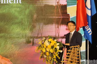 Phó Thủ tướng Lê Thành Long phát biểu tại Hội nghị quốc tế về Du lịch nông thôn.