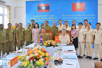 Ký kết Biên bản ghi nhớ hợp tác thường niên năm 2023 giữa Công an tỉnh Quảng Nam và Công an tỉnh Sê Kông. 