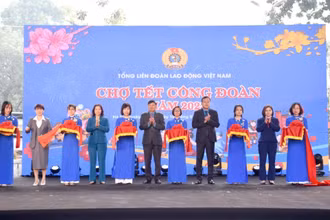 Chợ Tết Công đoàn năm 2023" diễn ra trong 2 ngày 9 và 10/1 tại Cung Văn hóa Lao động Hữu nghị Việt Xô.