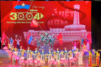 Tiết mục nghệ thuật đặc sắc tại chương trình.