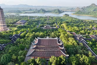 Pháp hội Vu Lan báo hiếu năm 2024 diễn ra tại Trung tâm Hội nghị Quốc tế chùa Bái Đính, huyện Gia Viễn, tỉnh Ninh Bình. 