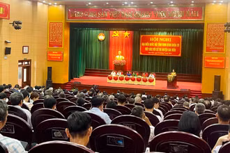 Hội nghị tiếp xúc cử tri tại huyện Gia Viễn, tỉnh Ninh Bình.