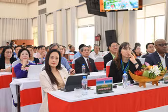 Đại biểu dự Tọa đàm “Hội quán đồng hành cùng sự phát triển kinh tế-xã hội địa phương”.