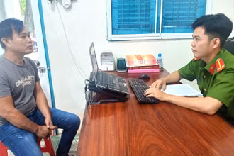 Bị can Huỳnh Văn Hoàng.