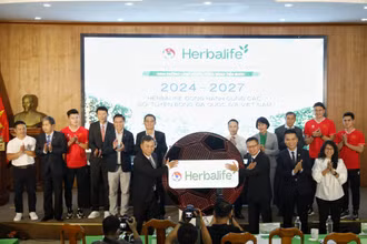 Herbalife tiếp tục tài trợ cho bóng đá Việt Nam.