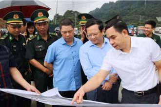 Lãnh đạo Ủy ban nhân dân tỉnh Lạng Sơn kiểm tra, triển khai đề án xây dựng thí điểm cửa khẩu thông minh tại cửa khẩu quốc tế Hữu Nghị.