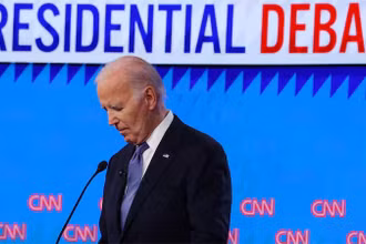 Ứng viên Tổng thống của đảng Dân chủ Joe Biden trong cuộc tranh luận trực tiếp với ứng viên Tổng thống của đảng Cộng hòa Donald Trump, tại bang Georgia, ngày 27/6/2024. (Ảnh: Reuters)