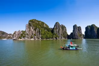 Vịnh Hạ Long. (Ảnh: TTXVN)