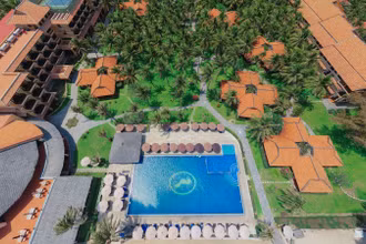 Bình Thuận có nhiều khu nghỉ dưỡng xanh.