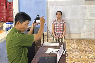 Thừa Thiên Huế làm căn cước công dân cho 41 phạm nhân được đặc xá năm 2024.