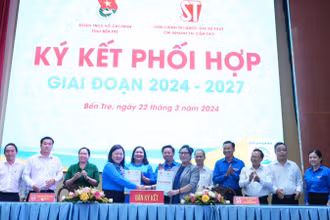 Ban Thường vụ Tỉnh đoàn Bến Tre và Ban Giám đốc Nhà xuất bản Chính trị Quốc gia Sự thật Chi nhánh Cần Thơ ký kết phối hợp giai đoạn 2024 – 2027. 