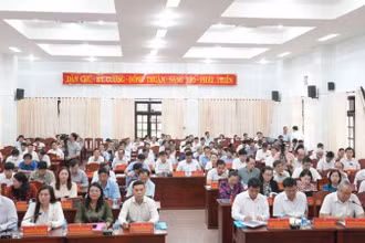 Đại biểu tham dự Hội nghị Đảng bộ tỉnh Bến Tre lần thứ 17, khóa XI.