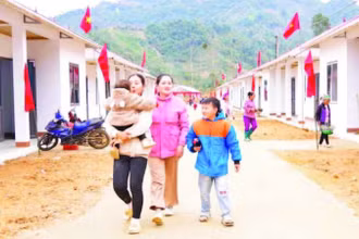 Một góc khu tái định cư cho đồng bào dân tộc H’Mông ở thôn Tà Han, xã Xuân Lạc, huyện Chợ Đồn, tỉnh Bắc Kạn. (Ảnh QUANG NHẤT)