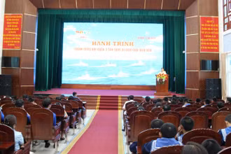 Quang cảnh chương trình giao lưu.
