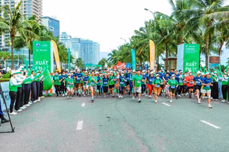 Hơn 9000 vận động viên tham dự cuộc thi Marathon quốc tế Đà Nẵng Manulife 2023