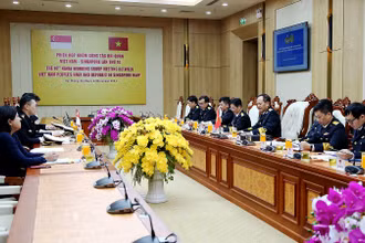 Quang cảnh phiên họp Nhóm công tác Hải quân Việt Nam-Singapore lần thứ 10.